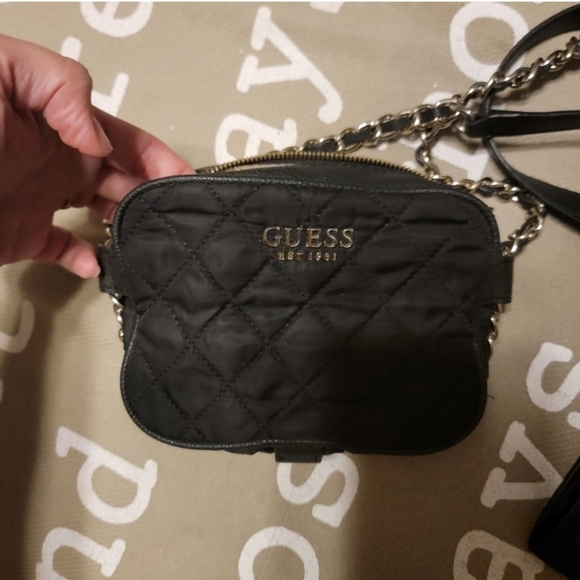 Guess Bag & Matching Wallet - Picture 3 of 4